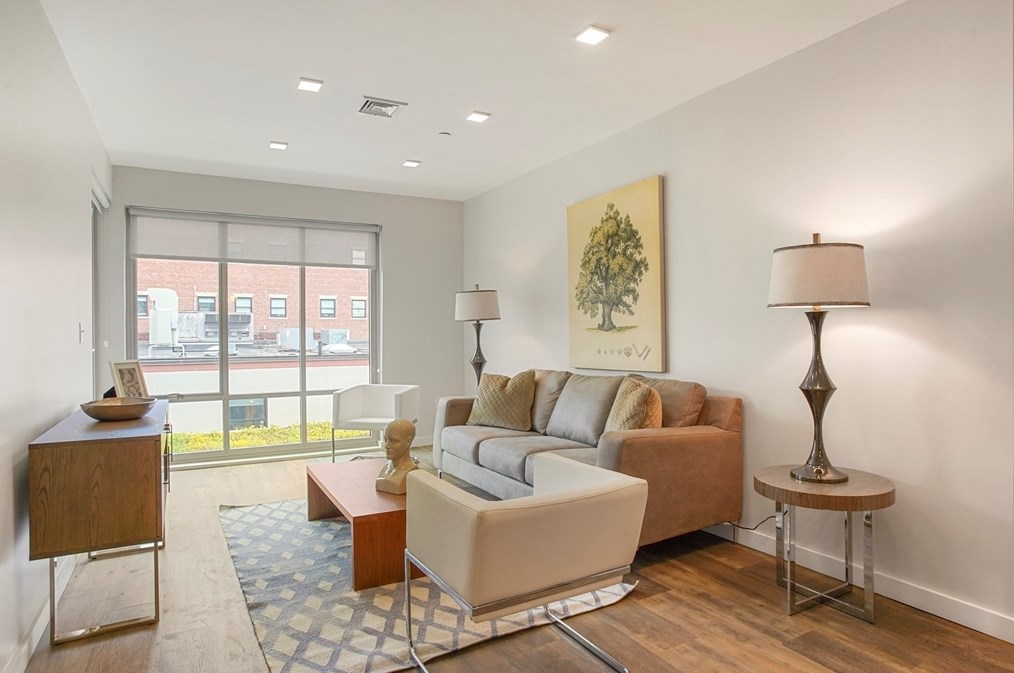 10 Essex St #507, Cambridge, MA 02142