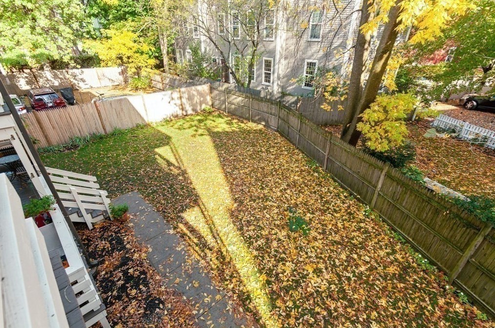 268 Windsor St, Cambridge MA  02139-1544 exterior