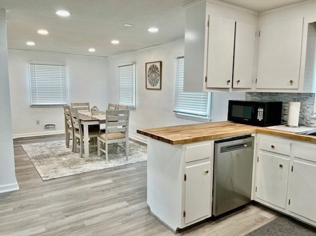 181 Beauchamp Ter, Chicopee MA 01020-2574 exterior