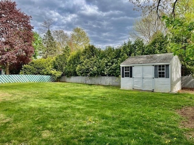 181 Beauchamp Ter, Chicopee MA 01020-2574 exterior