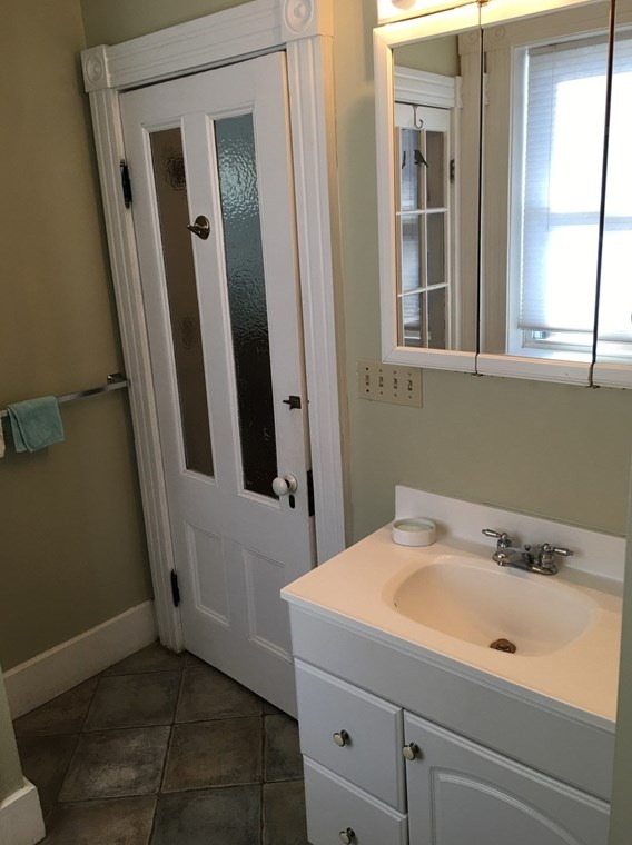 111 Pleasant St, Ashland MA  01721-1173 exterior