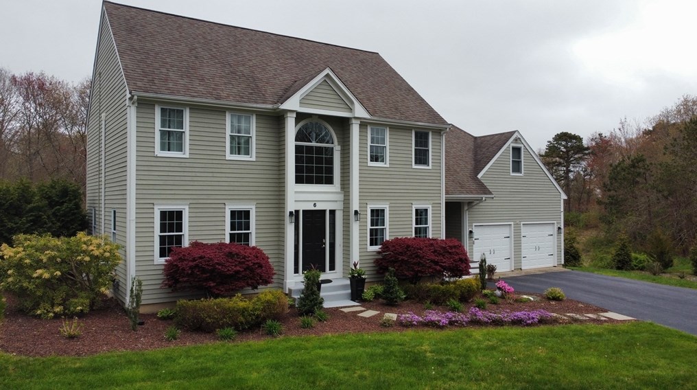 6 Mockingbird Path, Dartmouth, MA 02747 exterior