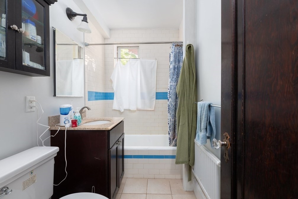 6 Washington Ave, Cambridge MA  02140-2855 exterior