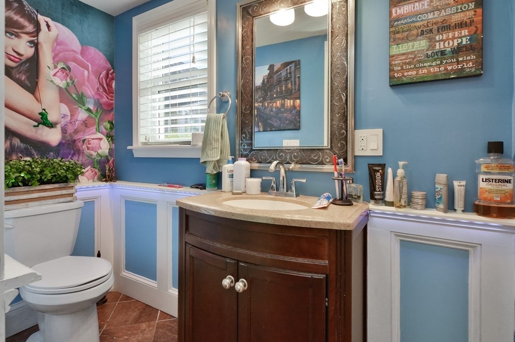 30 Lynn St, Lawrence MA 01843-2808 exterior