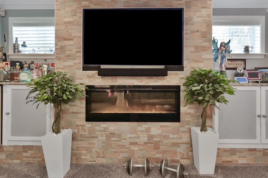 30 Lynn St, Lawrence MA 01843-2808 exterior