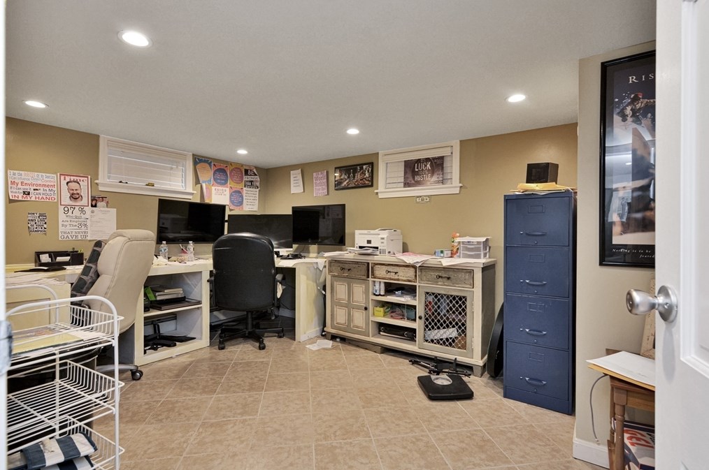 30 Lynn St, Lawrence MA 01843-2808 exterior