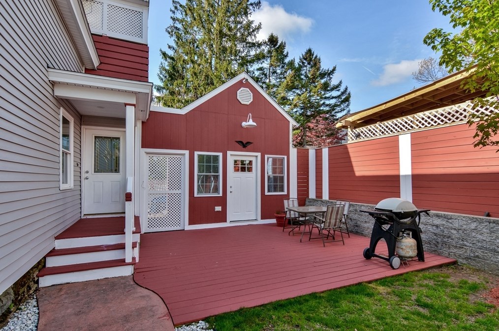 30 Lynn St, Lawrence MA 01843-2808 exterior