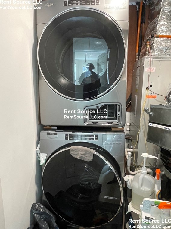 12 Arnold Cir, Cambridge MA  02139-2202 exterior