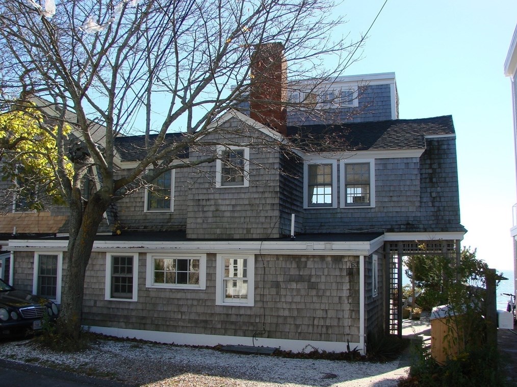 633 Commercial St, Provincetown, MA 02657 exterior