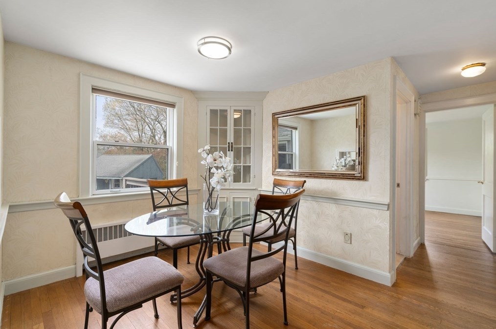 185 Winter St, Westwood MA  02090-2922 exterior