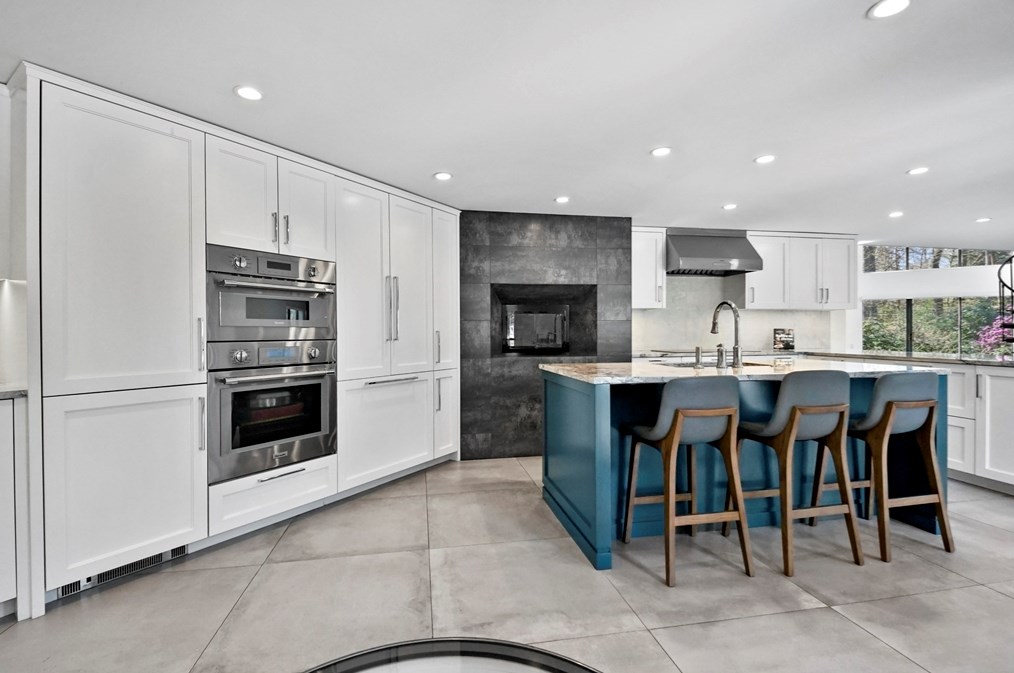 105 Tower Rd, Lincoln, MA 01773