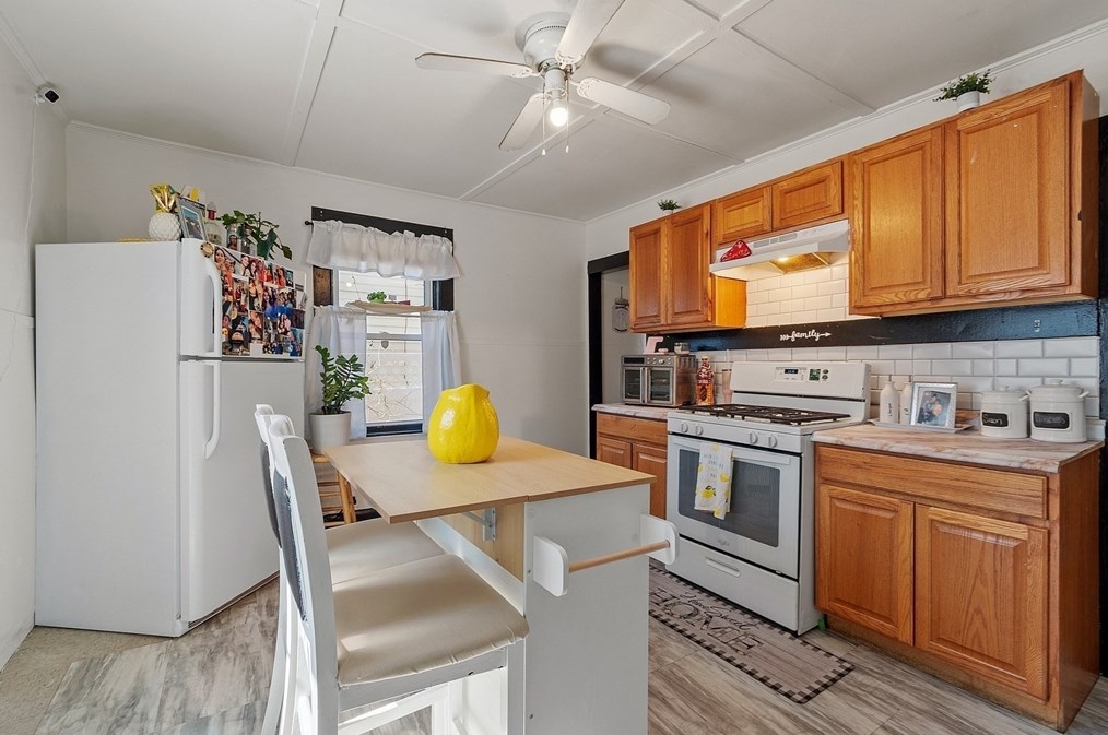 365 Water St, Lawrence MA  01841-5133 exterior