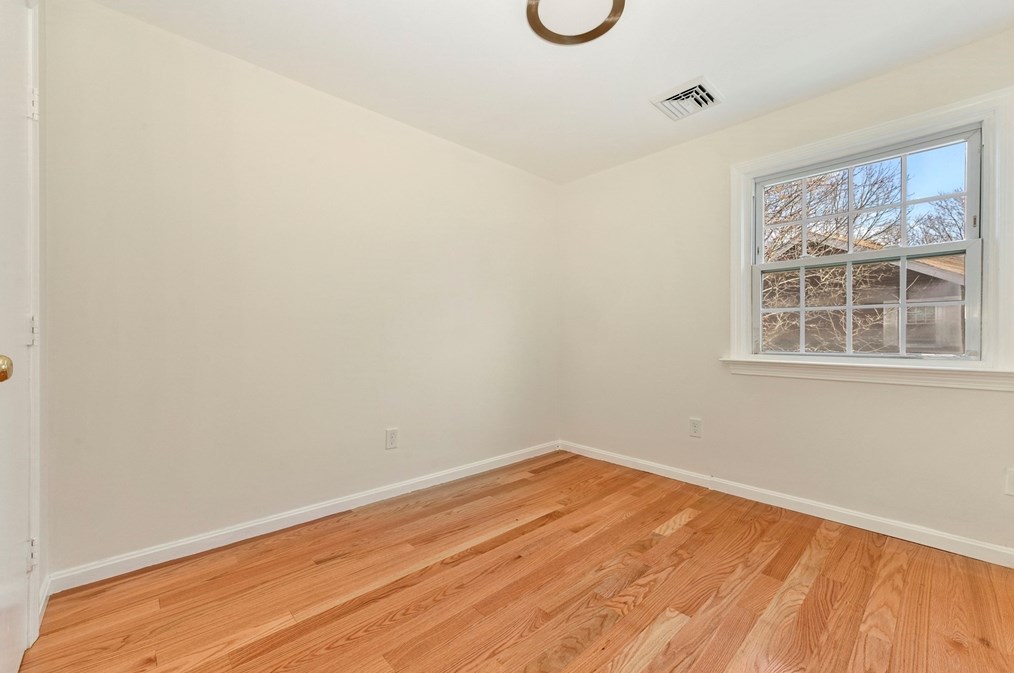 134 Ashcroft St, Dedham MA  02026-3519 exterior