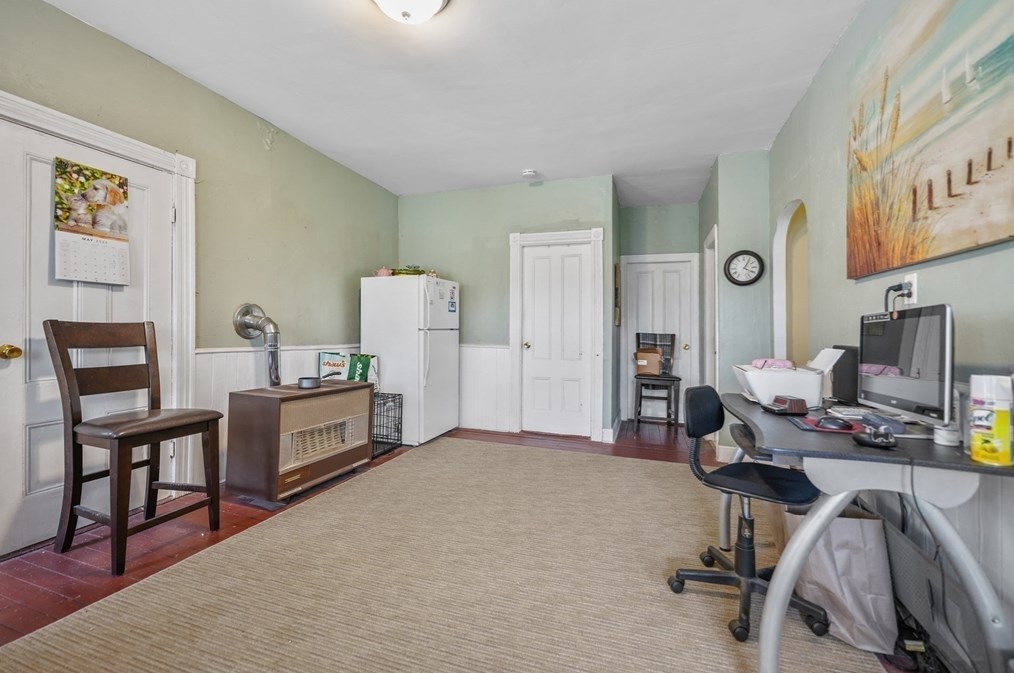 286 Columbia St, Fall River MA 02721-1319 exterior