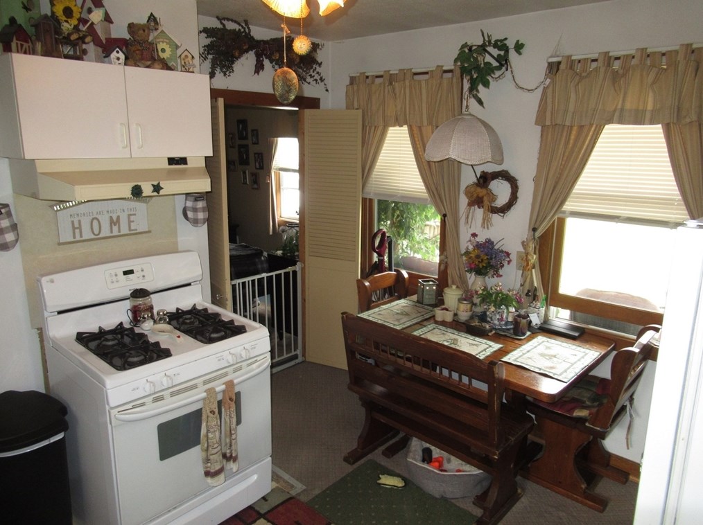 266 Palmer Rd, Monson MA  01057-9517 exterior