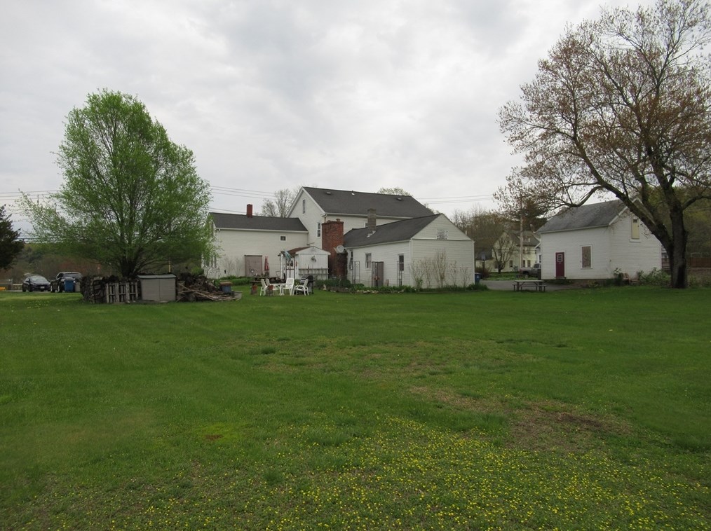 266 Palmer Rd, Monson MA  01057-9517 exterior