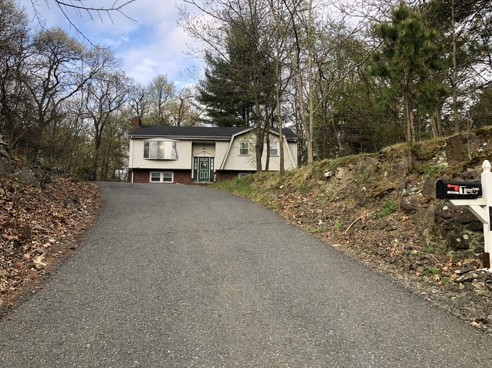 108 South St, Reading, MA 01867