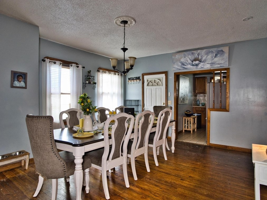 1 Stapleton St, New Bedford MA  02744-1111 exterior