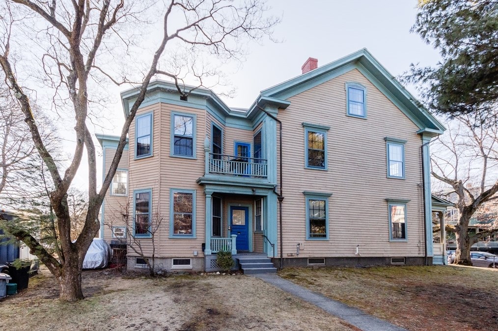 24 Chester St, Somerville, MA 02144-3005