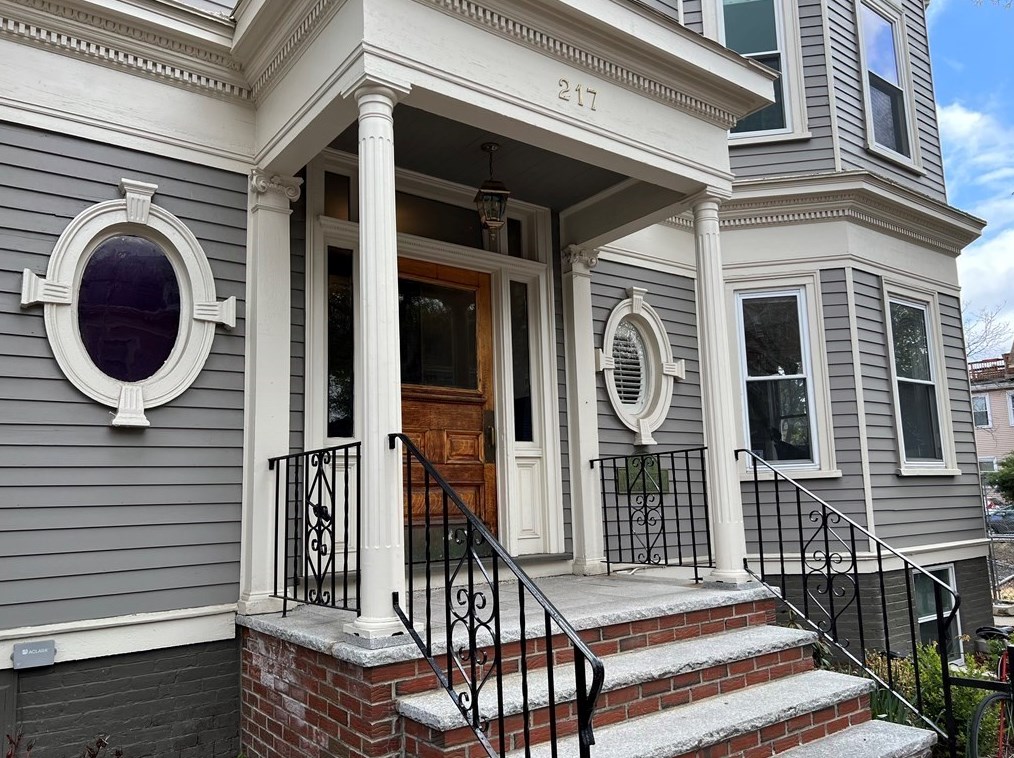 217 Harvard St, Cambridge MA  02139-2752 exterior