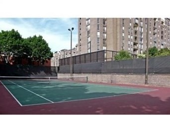 44 Washington St, Brookline MA 02445-7130 exterior