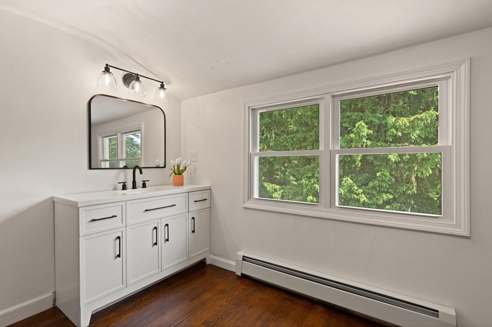 342 Bullard St, Holden MA 01520-2128 exterior