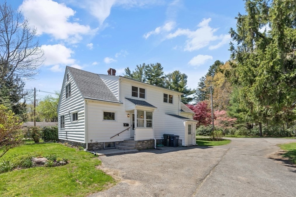 342 Bullard St, Holden MA 01520-2128 exterior