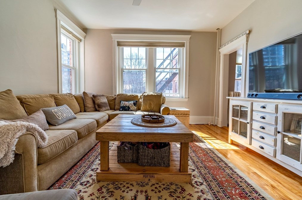 164 Strathmore Rd #17, Boston, MA 02135