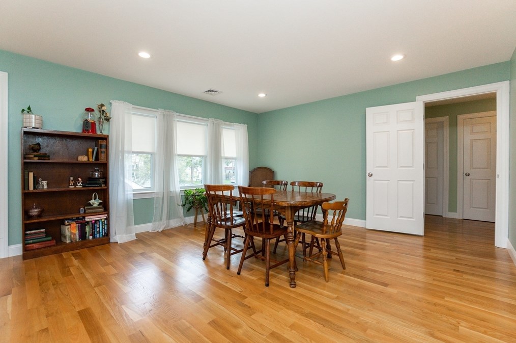 20 Janet Rd, Quincy MA 02170-3906 exterior