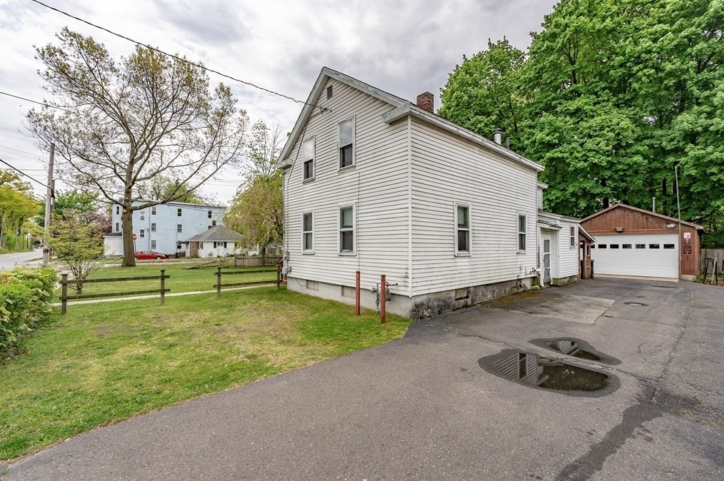 4 Maple, Agawam, MA 01001