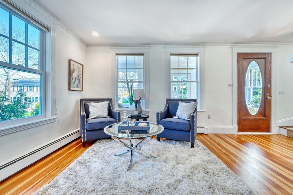 31 Fountain Rd, Arlington, MA 02476-7512