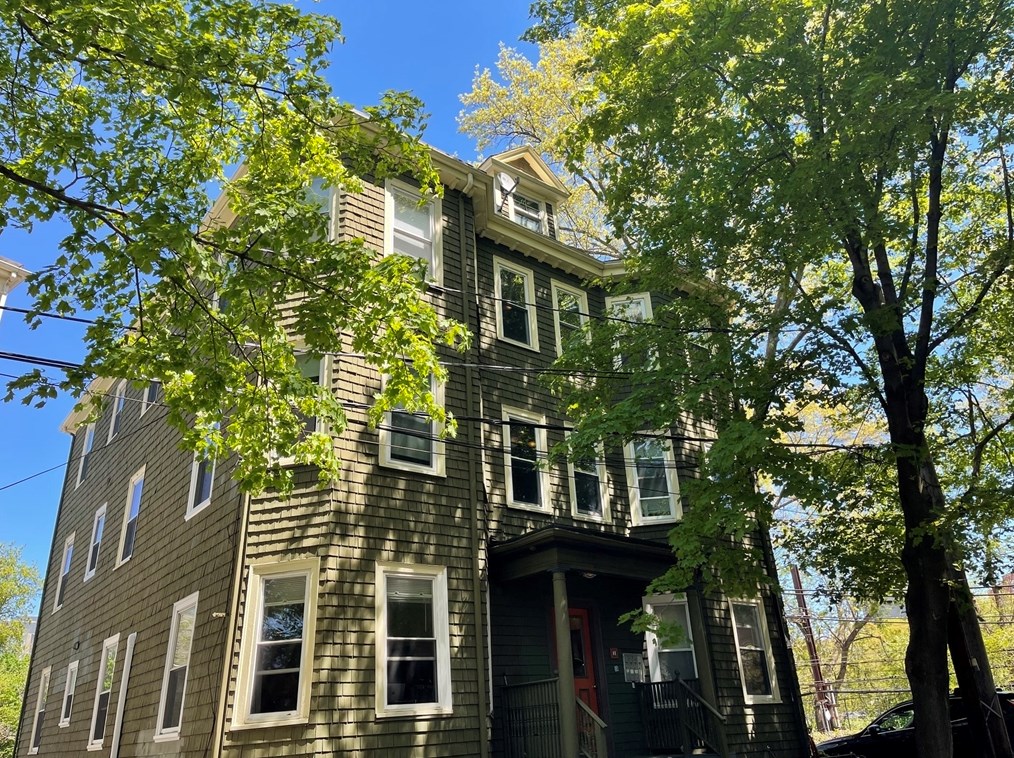 1 Brook St, Brookline MA  02445-6933 exterior