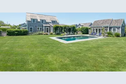 43 Vestal St, Nantucket, MA 02554 - Photo 4