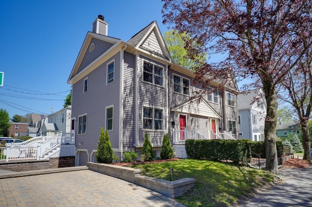 1 Oxford Cir #1, Belmont, MA 02478