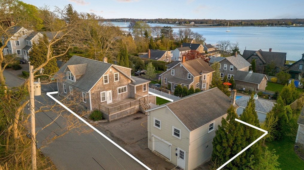 14 Gladys St, Dartmouth, MA 02748 exterior
