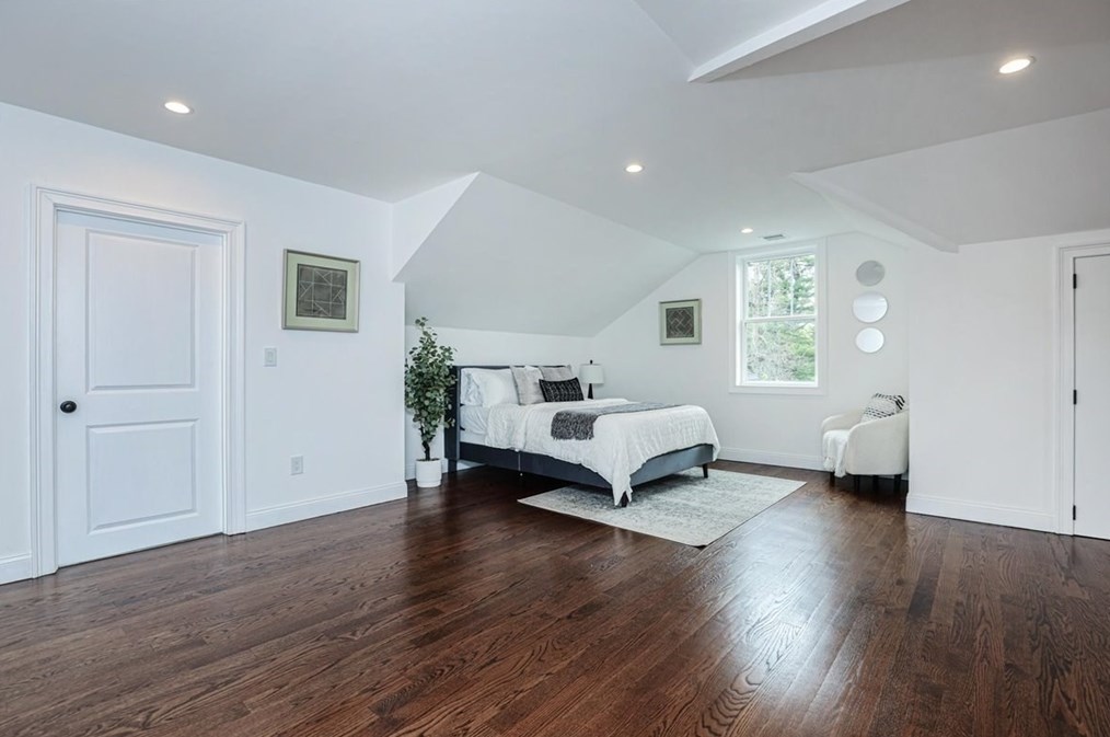 113 Hunnewell St, Needham MA 02494-1809 exterior