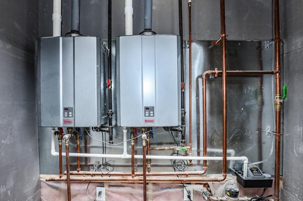 113 Hunnewell St, Needham MA 02494-1809 exterior