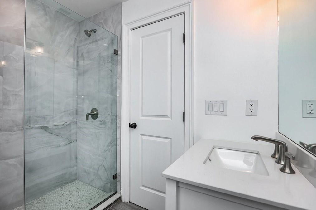 113 Hunnewell St, Needham MA 02494-1809 exterior