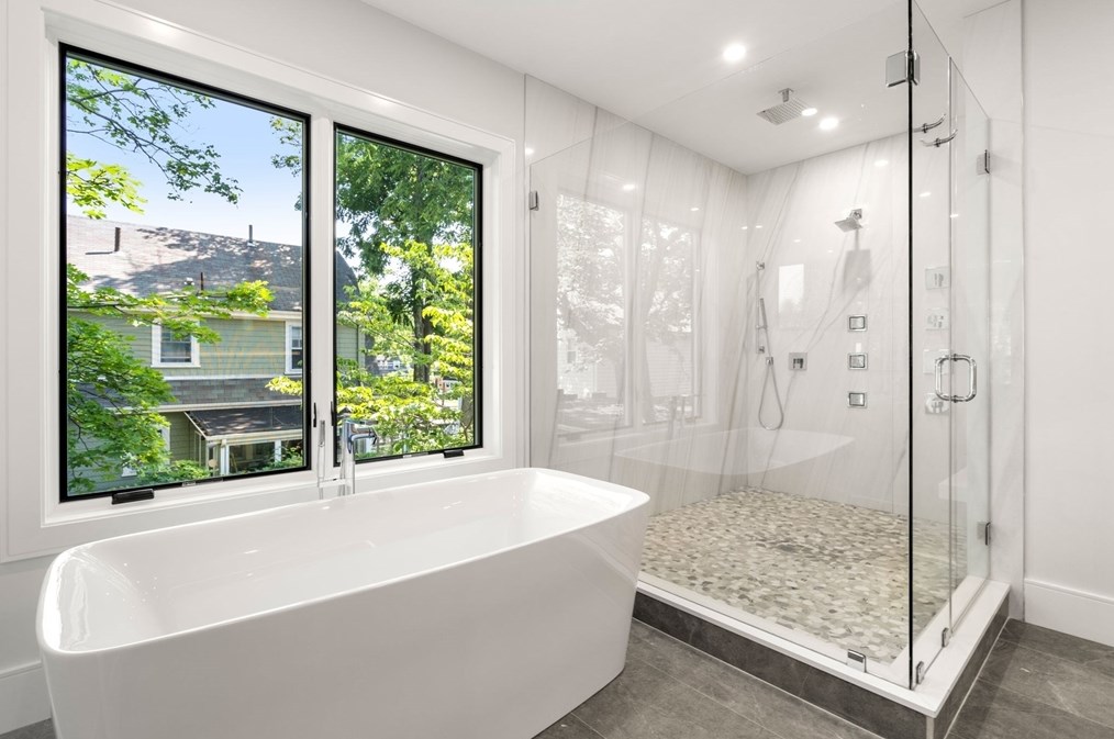 239 Jackson St, Newton MA 02459-2523 exterior