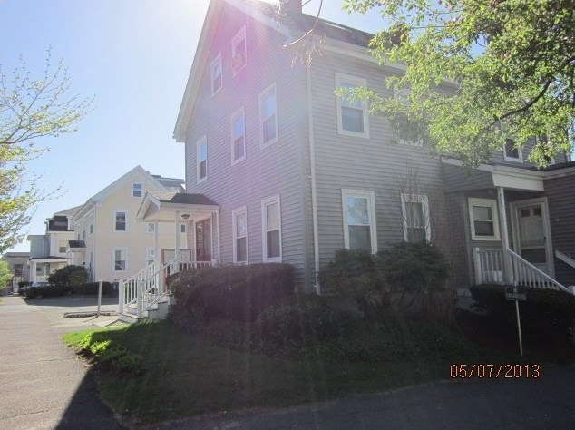 16 Chestnut St, Wakefield, MA 01880 exterior