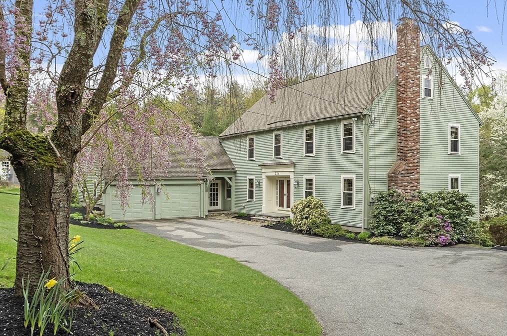 371 Bailey Rd, Holden, MA 01520