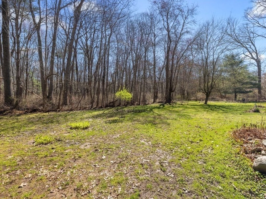 500 St, West Bridgewater MA 02379-1833 exterior