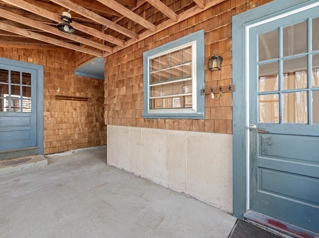 500 St, West Bridgewater MA 02379-1833 exterior