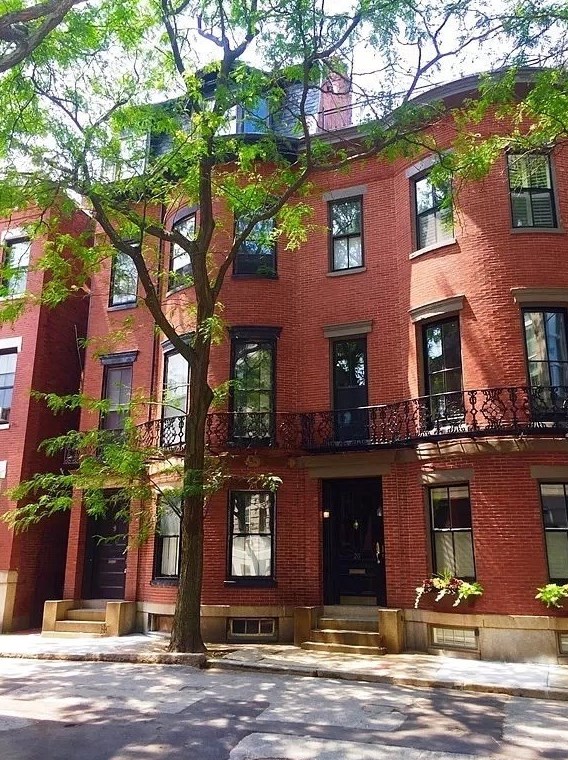 18 Cedar St, Boston MA  exterior