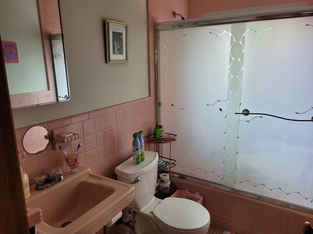 14 Oxford Cir, Belmont MA 02478-3667 exterior