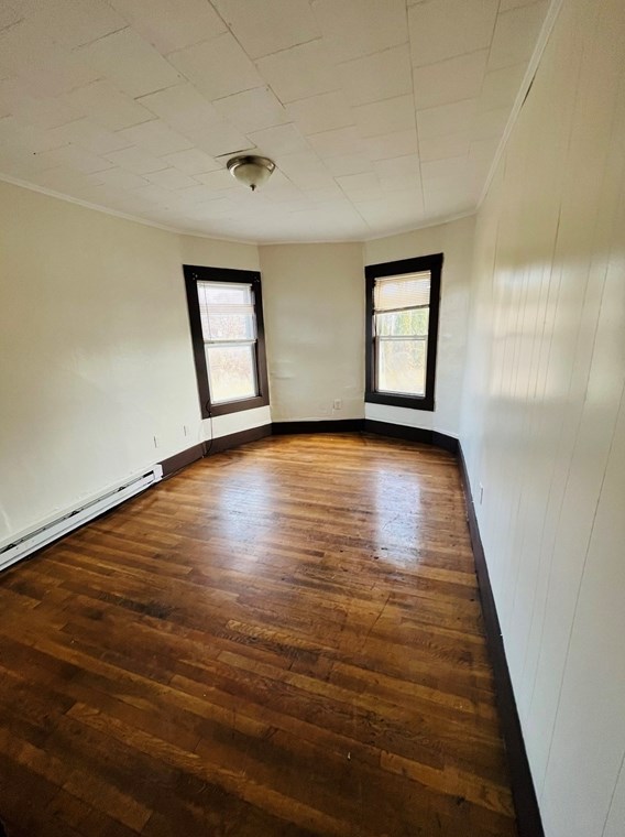 1060 Chicopee St, Chicopee MA 01013-2994 exterior