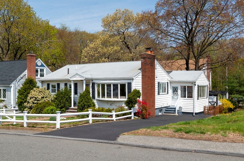 106 Neal St, Malden, MA 02148