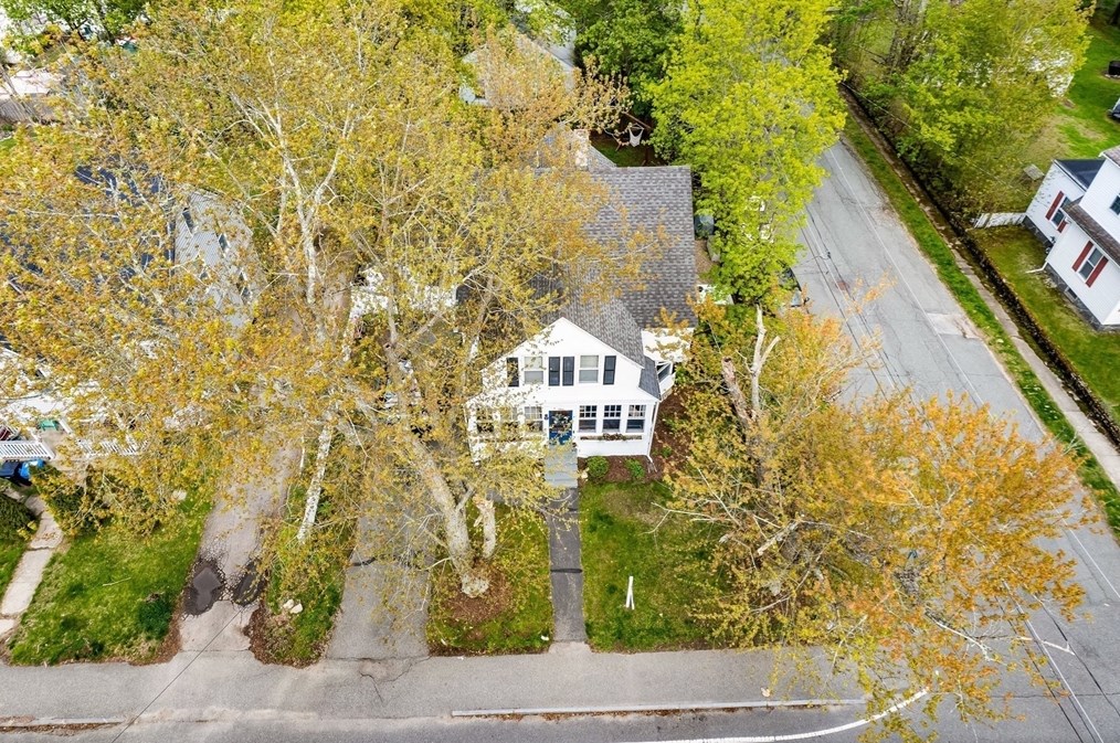 316 School St, Whitman, MA 02382