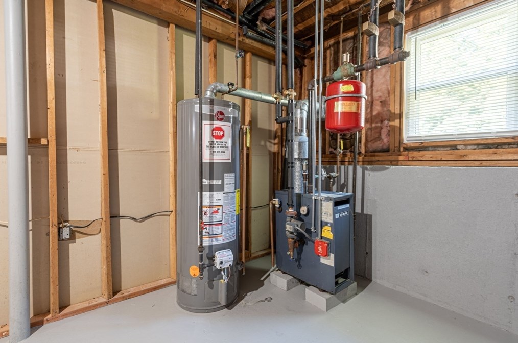 3 Hill Rd, Plymouth MA  02360-4628 exterior