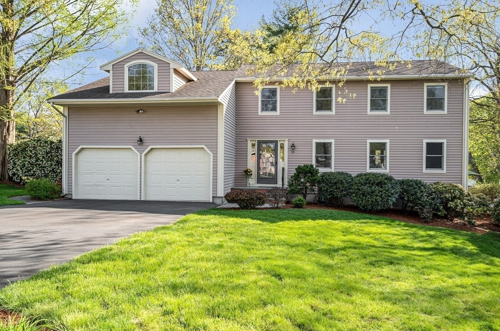 16 Haystack Rd, Reading, MA 01867